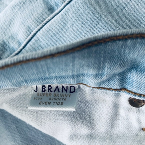 2/$50 J Brand Super Skinny In Low Tide - Picture 7 of 9